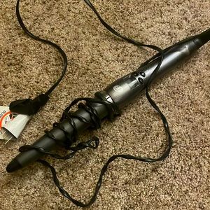 T3 1.5 tapered curling iron